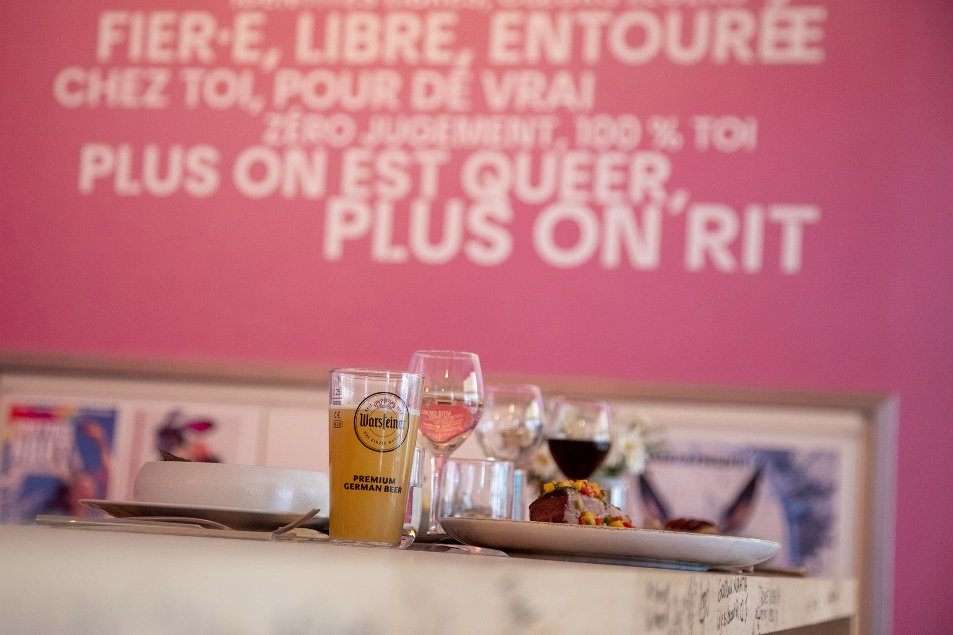 noahtia bar restaurant queer sarlat dordogne ambiance 11